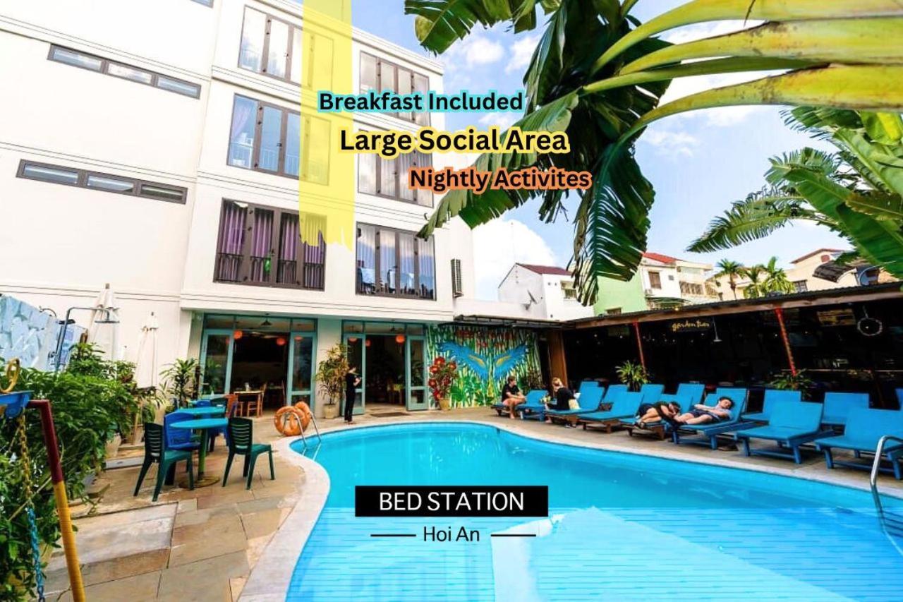 Bed Station Hostel & Pool Bar Hoi An " Former Sunflower" Bagian luar foto